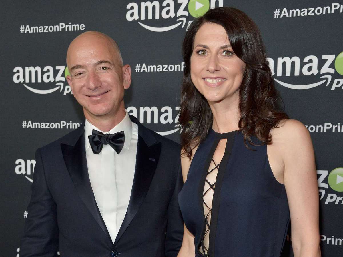 Jeff Bezos Ex Wife Mackenzie Scott Will Not Be Leaving All Of Her Billion Fortune To Her